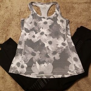 Nike Miler tank